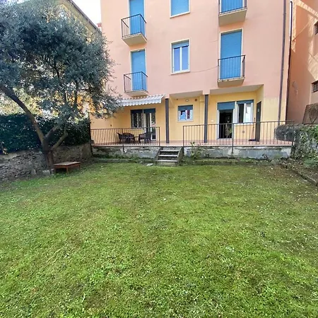 Apt Leonardo With Garden - Happy Apartamento *
