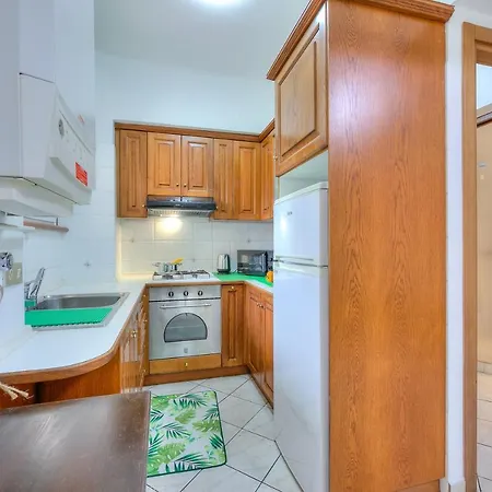 Apartamento Apt Leonardo With Garden - Happy
